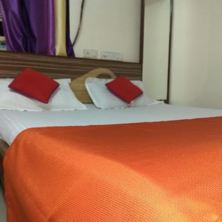 Hotel Shiva Панвел Екстер'єр фото