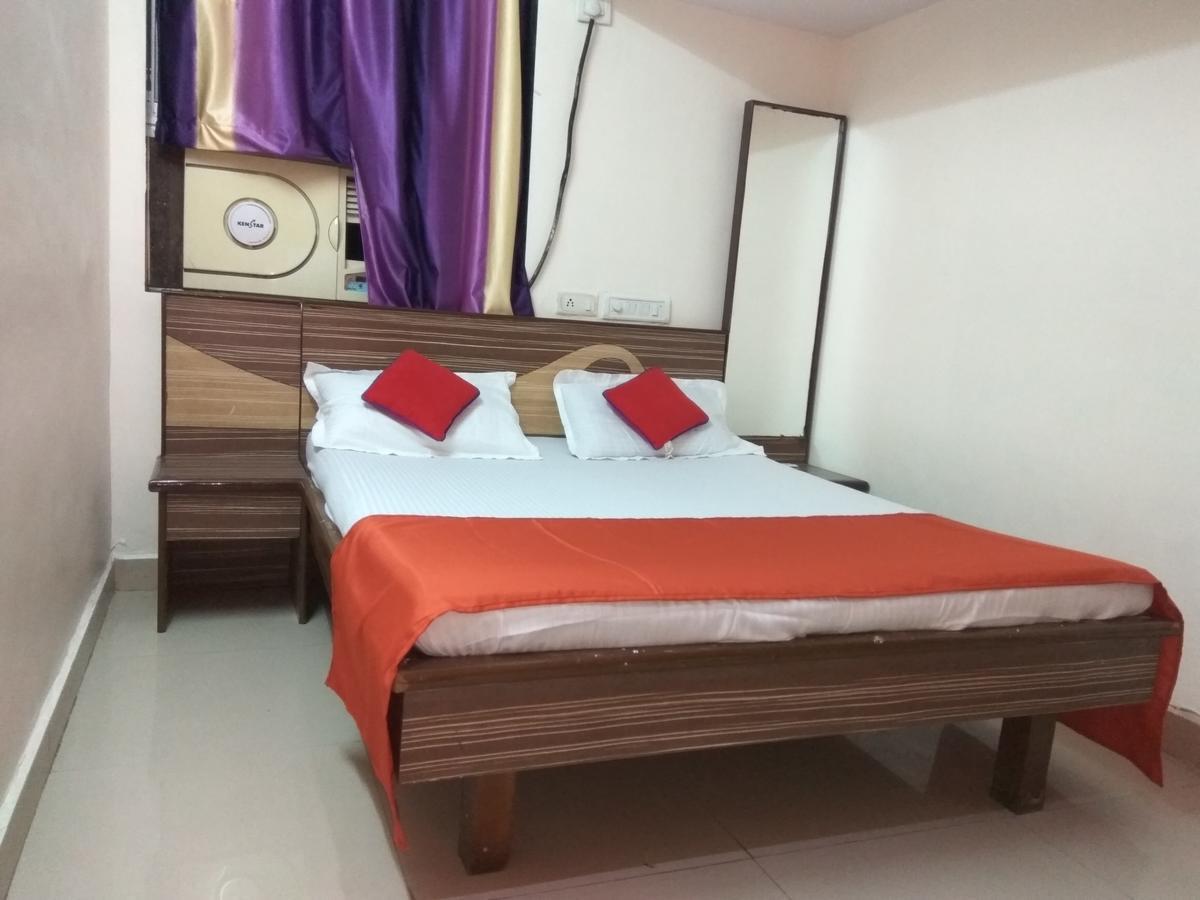 Hotel Shiva Панвел Екстер'єр фото
