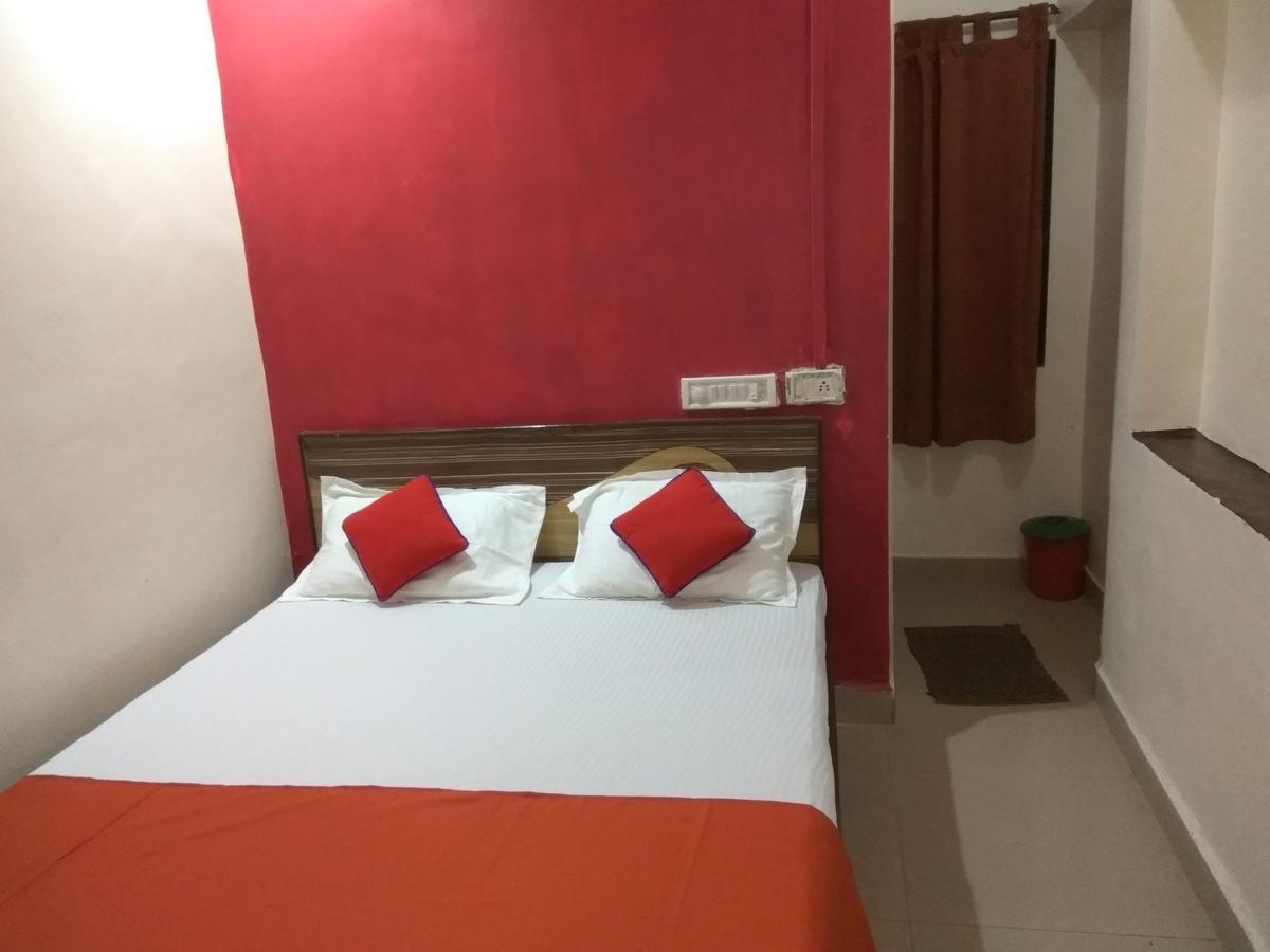 Hotel Shiva Панвел Екстер'єр фото