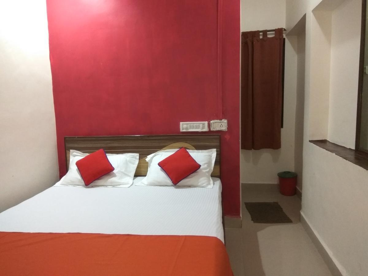 Hotel Shiva Панвел Екстер'єр фото