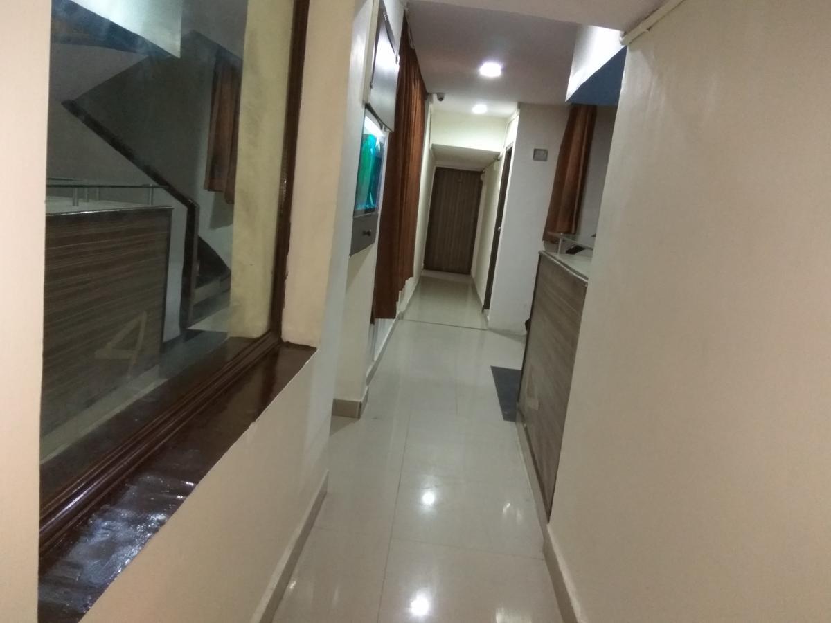 Hotel Shiva Панвел Екстер'єр фото